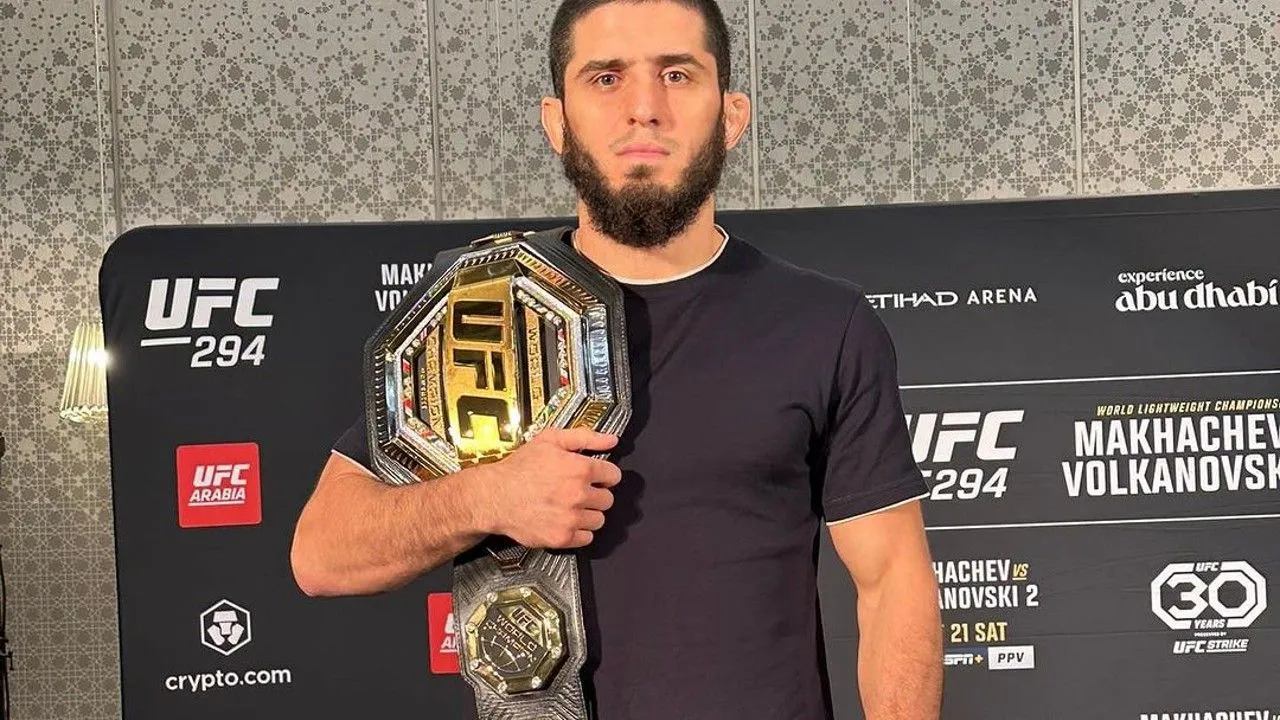 Islam Makhachev Tolak Rematch Lawan Dustin Poirier di UFC